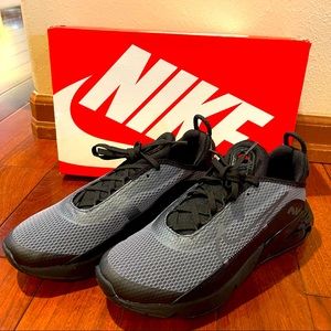 New! Nike air max 2090 size 6Y